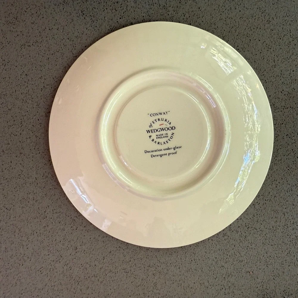 Wedgwood‎ Conway Saucer 6.25